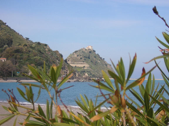 Una veduta della zona turistica di San Gregorio (Capo d'Orlando - Sicily) di fronte alle Isole Eolie