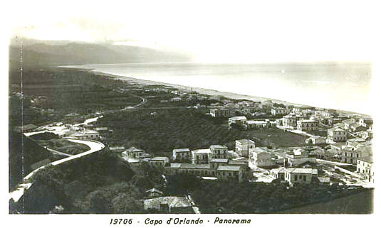Una foto d'epoca dalla zona di San Giuseppe - Malvicino (capo d'orlando) dallla quale si coglie una città ancora in espansione