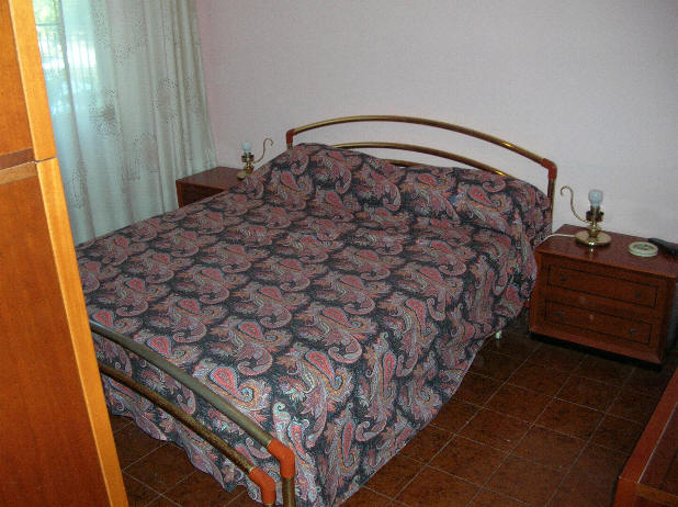 Camera da letto casa per vacanze in Sicilia a Capo d'Orlando CD06