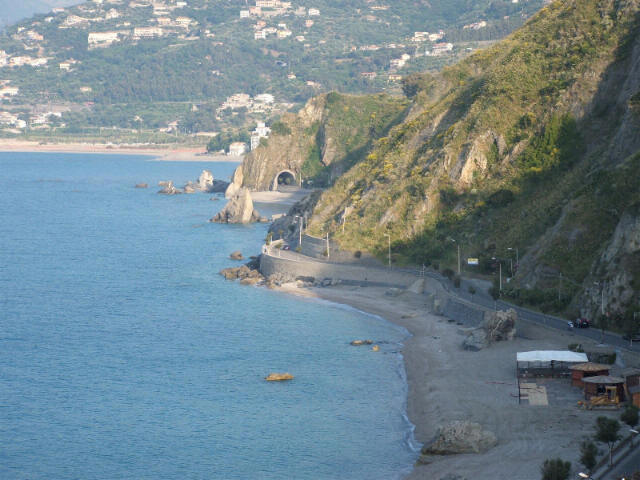 Splendida veduta della zona balneare di S. Gregorio Capo d'Orlando - Sicilia