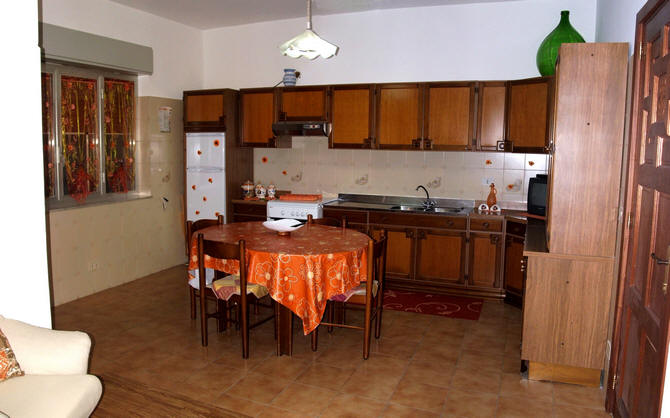 Capo d'Orlando: Cucina Casa vacanza in Sicilia CD56