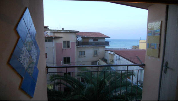 Balconcino con vista mare - Casa vacanze in Sicilia Santo Stefano di Camastra SC01