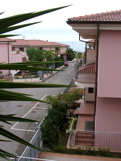 Acquedolci - Vista dal balcone Villa con piscina e campo tennis in vendita AQ01